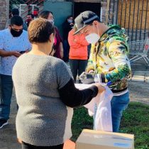 Esteban Paredes realizó importante donación de alimentos a vecinos de Cerro Navia