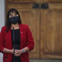 Presidenta del Colegio Médico pide más que solo un cambio de tono a La Moneda: “Necesitamos una nueva forma de gobernar la pandemia”