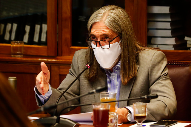 Reforma previsional, la batalla que se le viene a La Moneda: senador Letelier (PS) cuestiona proyecto del Gobierno y asegura que tal como está “no tiene votos para ser aprobado” Reforma previsional, la batalla que se le viene a La Moneda: senador Letelier (PS) cuestiona proyecto del Gobierno y asegura que tal como está