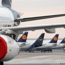 Estado alemán “rescata” a Lufthansa convirtiéndose en el principal accionista del grupo y rebajando dietas de directores