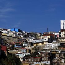 Investigadores de cuatro universidades critican medidas económicas del Gobierno para Valparaíso