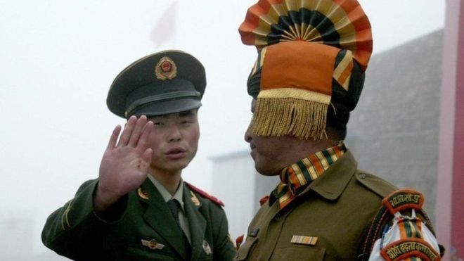 China vs India: el primer enfrentamiento con soldados muertos «en décadas» que pone en evidencia el aumento de la tensión entre los dos países más poblados del mundo China vs India: el primer enfrentamiento con soldados muertos