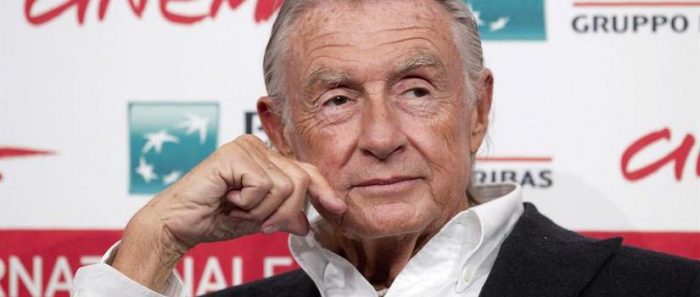 Muere Joel Schumacher, el director de “Batman Forever” y “Batman & Robin” Muere Joel Schumacher, el director de “Batman Forever” y “Batman & Robin”