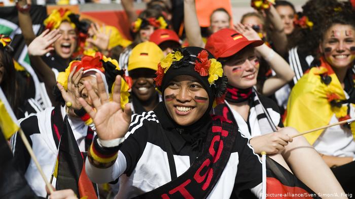 Alemania: Berlín aprueba primera ley estatal contra la discriminación Alemania: Berlín aprueba primera ley estatal contra la discriminación