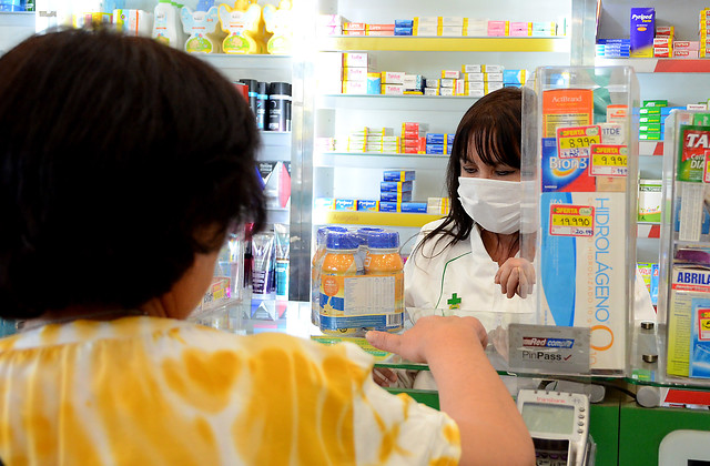 Farmacias independientes acusan “doble estándar” del ISP en relación a la regulación, control y fiscalización a la cadena de comercialización de medicamentos Farmacias independientes acusan