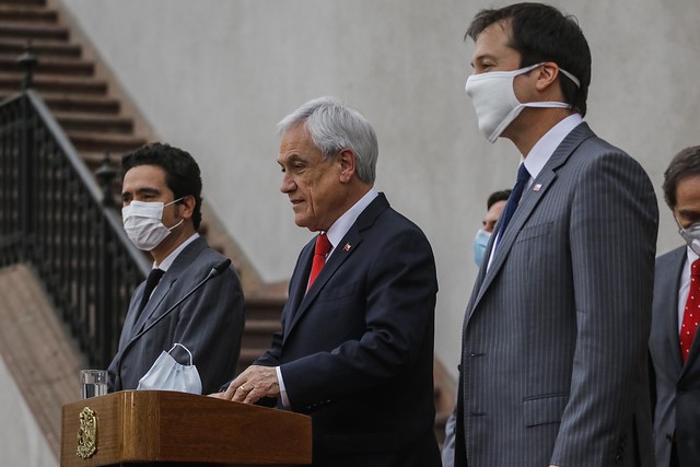 Presidente Piñera promulga Ley de Portabilidad Financiera que permitirá reducir costos, acortar plazos y simplificar trámites a la hora de cambiarse de banco Presidente Piñera promulga Ley de Portabilidad Financiera que permitirá reducir costos, acortar plazos y simplificar trámites a la hora de cambiarse de banco