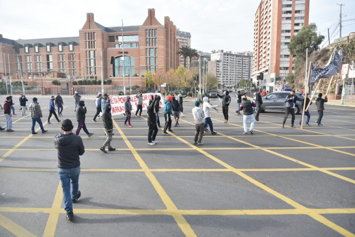 Pescadores de distintas caletas del país se movilizan en defensa de la Ley de la Jibia Pescadores de distintas caletas del país se movilizan en defensa de la Ley de la Jibia