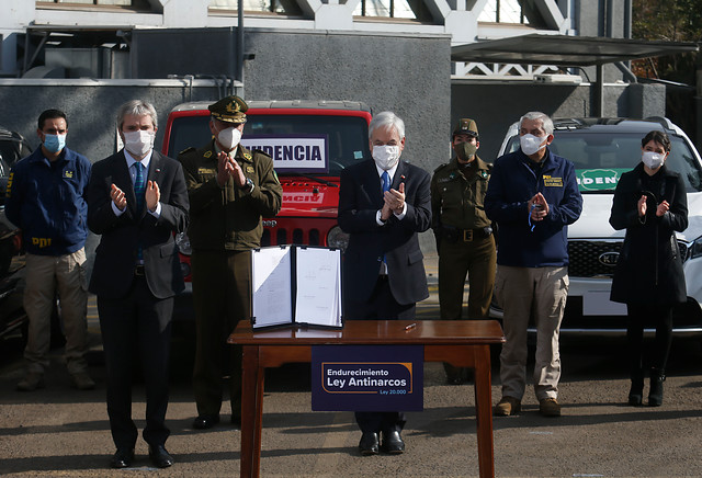 Presidente Piñera anunció proyecto de ley que endurece sanciones contra quienes cometan delitos vinculados al narcotráfico Presidente Piñera anunció proyecto de ley que endurece sanciones contra quienes cometan delitos vinculados al narcotráfico