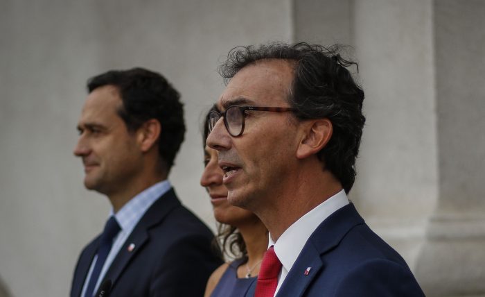 Créditos con fondos de universidades del CRUCh: el salvataje del Mineduc para las instituciones privadas Créditos con fondos de universidades del CRUCh: el salvataje del Mineduc para las instituciones privadas