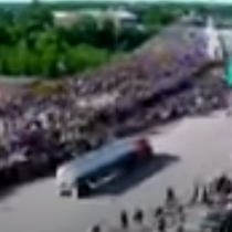 Estados Unidos: camión embistió a multitud de personas que protestaban en Mineápolis