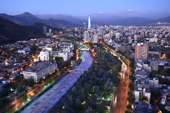 Cómo la descontaminación de los cauces capitalinos renueva la cara de Santiago Cómo la descontaminación de los cauces capitalinos renueva la cara de Santiago