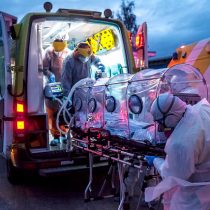 Curva sigue subiendo: Minsal reporta nuevo récord de fallecidos y nuevos contagios diarios superan los 5 mil