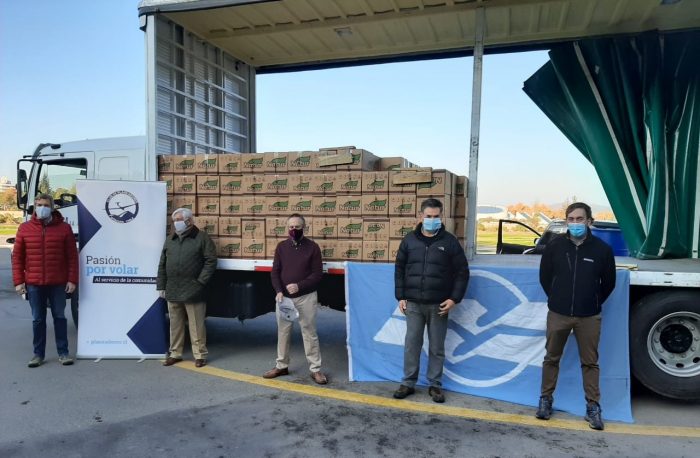 Donan
400 cajas de alimentos y alcohol gel a Los Andes Donan
400 cajas de alimentos y alcohol gel a Los Andes