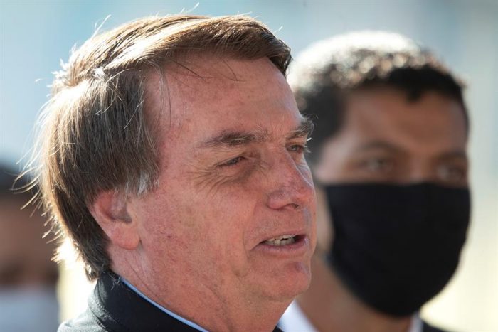 Justicia brasileña determina que Bolsonaro sea multado si no usa máscara preventiva cuando esté en público