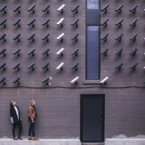Tecnología y Covid-19: salud frente a libertades civiles