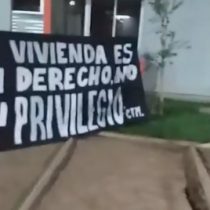 Acusan incumplimiento de la autoridad política: pobladores se toman departamentos sociales en Cerro Navia