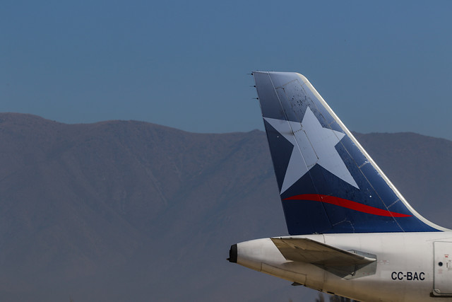 CEO de Latam reconoce difícil momento económico y asegura que “es justo” barajar un apoyo estatal para la aerolínea CEO de Latam reconoce difícil momento económico y asegura que