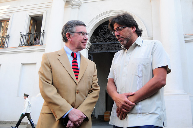 Lavín a la baja y Jadue en alza: los movimientos de los presidenciables en la encuesta Pulso Ciudadano Lavín a la baja y Jadue en alza: los movimientos de los presidenciables en la encuesta Pulso Ciudadano