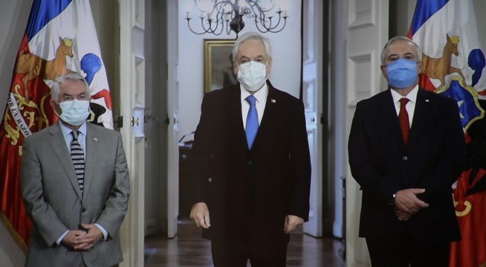 Fracaso de la «batalla de Santiago» le cuesta el cargo a Mañalich: Presidente Piñera cambia al ministro de Salud y pone a Paris para enfrentar pandemia del COVID-19 Fracaso de la