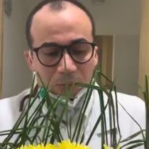 Le enviaron coronas de flores: acusan a médico colombiano de dejar morir paciente con coronavirus