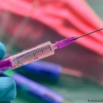 ¿Qué vacunas contra el COVID-19 se están evaluando en América Latina?