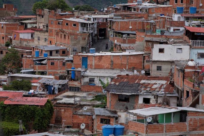 ONU advierte que la pandemia provocará que 45 millones de personas caigan este año en la pobreza en Latinoamérica ONU advierte que la pandemia provocará que 45 millones de personas caigan este año en la pobreza en Latinoamérica