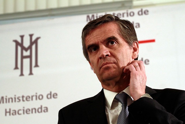 Retiro del 10%: Ex presidente del Banco Central advierte que el proyecto “subsidia a quienes tienen más ingresos” Retiro del 10%: Ex presidente del Banco Central advierte que el proyecto