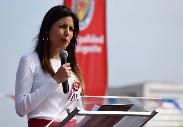 Defensa de Karen Rojo refuta dichos del CDE sobre inhabilitación para ejercer en la alcaldía de Antofagasta: «Ninguna autoridad puede inmiscuirse en tal asunto» Defensa de Karen Rojo refuta dichos del CDE sobre inhabilitación para ejercer en la alcaldía de Antofagasta: