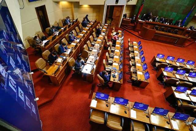 Fracaso rotundo de La Moneda en el Congreso: en inesperado resultado Cámara aprobó proyecto que permite retiro del 10% de fondos de la AFP Fracaso rotundo de La Moneda en el Congreso: en inesperado resultado Cámara aprobó proyecto que permite retiro del 10% de fondos de la AFP