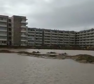 Precipitaciones inundaron zona residencial construida sobre Humedal Los Molles Precipitaciones inundaron zona residencial construida sobre Humedal Los Molles