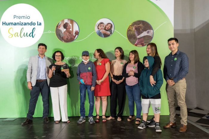 “Premio Humanizando la Salud” entregará 25 millones a proyectos que mejoren la calidad de vida de los pacientes “Premio Humanizando la Salud” entregará 25 millones a proyectos que mejoren la calidad de vida de los pacientes