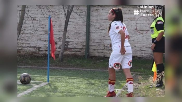 Nuevo caso de abuso sexual en el fútbol femenino: jugadora de la U. Española denunció que exkinesiólogo del Palestino la tocó en sus “partes íntimas”
