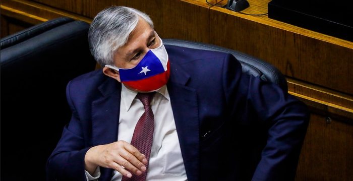 Ya suman tres votos de Chile Vamos: senador Sandoval (UDI) se suma a Moreira y Castro y confirma voto a favor del retiro de fondos AFP Ya suman tres votos de Chile Vamos: senador Sandoval (UDI) se suma a Moreira y Castro y confirma voto a favor del retiro de fondos AFP