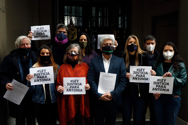 Presentan proyecto de ley «Justicia para Antonia» para mejorar protección a víctimas de delitos sexuales Presentan proyecto de ley «Justicia para Antonia» para mejorar protección a víctimas de delitos sexuales