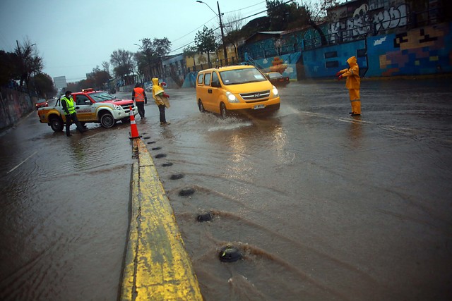 Cortes de luz, calles inundadas, y anegamiento de casas por intensas lluvias en la zona centro sur del país Cortes de luz, calles inundadas, y anegamiento de casas por intensas lluvias en la zona centro sur del país
