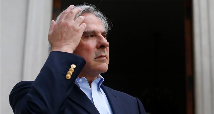 El amargo fin de semana de Van Rysselberghe: senador Moreira reitera voto a favor de retiro de fondos «aunque me quieran sacar del partido» El amargo fin de semana de Van Rysselberghe: senador Moreira reitera voto a favor de retiro de fondos