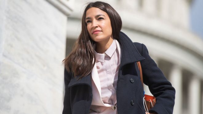 «Mis padres no me criaron para aceptar el abuso de los hombres»: la respuesta de AOC al republicano al que acusa de haberla llamado «zorra»
