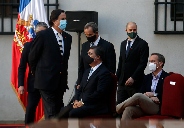 Comenzó la “danza de nombres”: UDI y RN deberán definir reemplazos de Pérez, Bellolio, Allamand y Desbordes en el Congreso Comenzó la “danza de nombres”: UDI y RN deberán definir reemplazos de Pérez, Bellolio, Allamand y Desbordes en el Congreso