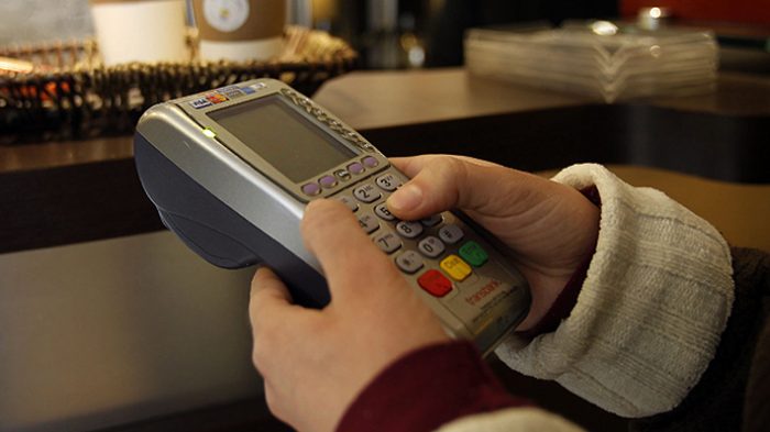 Dirección del Trabajo citó a Transbank y a su sindicato a reunión por huelga de trabajadores Dirección del Trabajo citó a Transbank y a su sindicato a reunión por huelga de trabajadores