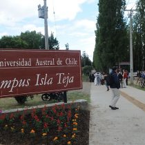 Universidad Austral pide renuncia de contralor de la casa de estudios por vínculo con la CNI