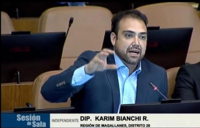 Diputado Karim Bianchi (IND) presenta proyecto que permite un segundo retiro de fondos de las AFP Diputado Karim Bianchi (IND) presenta proyecto que permite un segundo retiro de fondos de las AFP