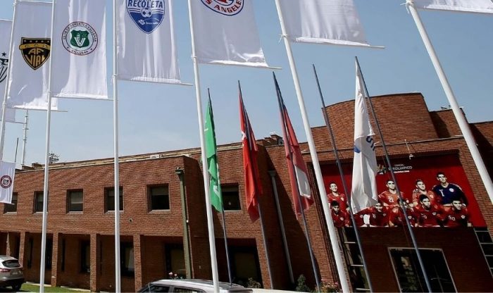 Consejo de Presidentes de la ANFP aprobó artículo transitorio con medidas que permitan el regreso del fútbol chileno Consejo de Presidentes de la ANFP aprobó artículo transitorio con medidas que permitan el regreso del fútbol chileno