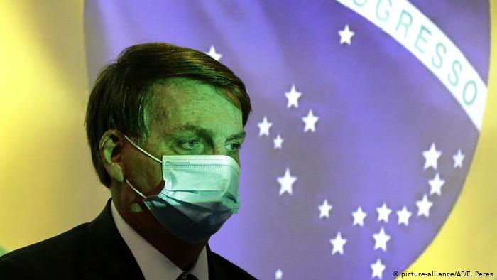 Bolsonaro dice tener «la conciencia tranquila» con casi 100.000 muertos por pandemia Bolsonaro dice tener