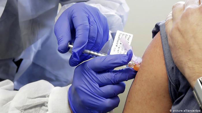 El ministerio de Salud alemán pone en duda la eficacia de la vacuna rusa El ministerio de Salud alemán pone en duda la eficacia de la vacuna rusa