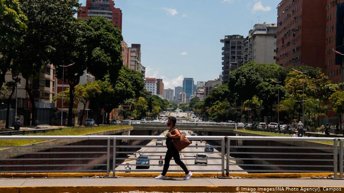Venezuela: extienden por una semana confinamiento reforzado