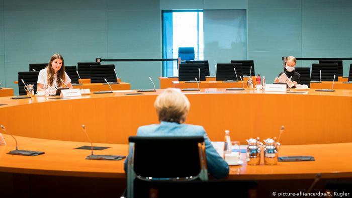Greta Thunberg se reúne con Angela Merkel y denuncia “la inacción política” frente al clima Greta Thunberg se reúne con Angela Merkel y denuncia