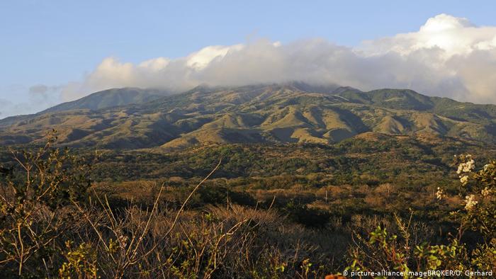 Costa Rica registra inundaciones, un sismo y una erupción en el mismo día Costa Rica registra inundaciones, un sismo y una erupción en el mismo día