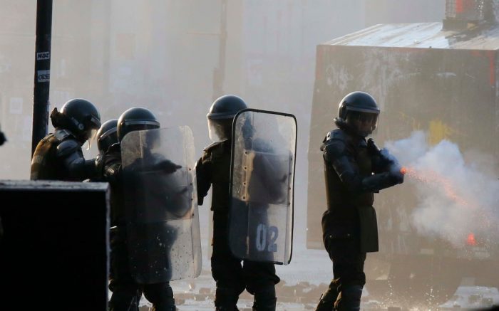 Caso Fabiola Campillai: a más de ocho meses del brutal disparo, Carabineros desvincula a dos oficiales Caso Fabiola Campillai: a más de ocho meses del brutal disparo, Carabineros desvincula a dos oficiales