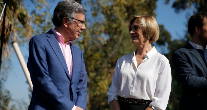Matthei en picada contra Joaquín Lavín, el socialdemócrata: “Su zigzagueo no tiene límites y eso es populismo” Matthei en picada contra Joaquín Lavín, el socialdemócrata: “Su zigzagueo no tiene límites y eso es populismo”