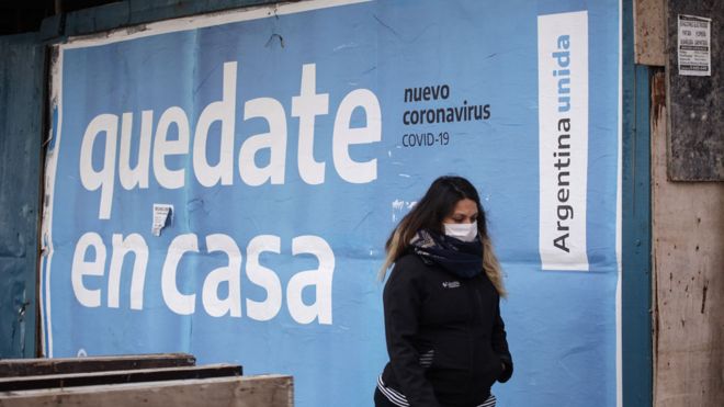 «Estamos exhaustos»: los efectos que está teniendo en Argentina y su población la cuarentena más larga del mundo